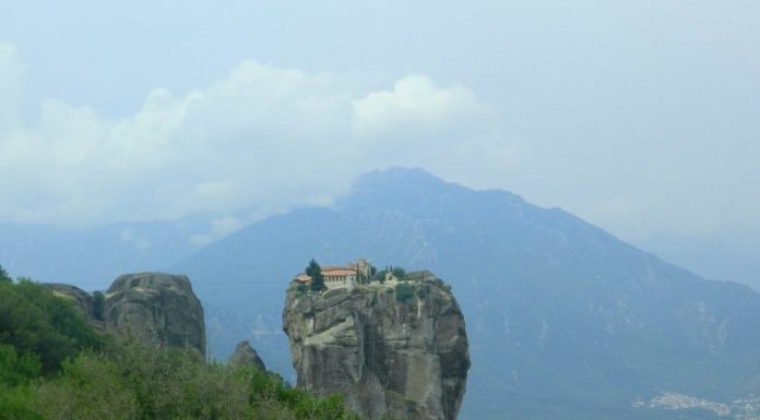METEORA SAU….MAI APROAPE DE CER Meteora