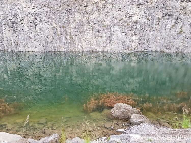 Lacul de smarald de la Racoș