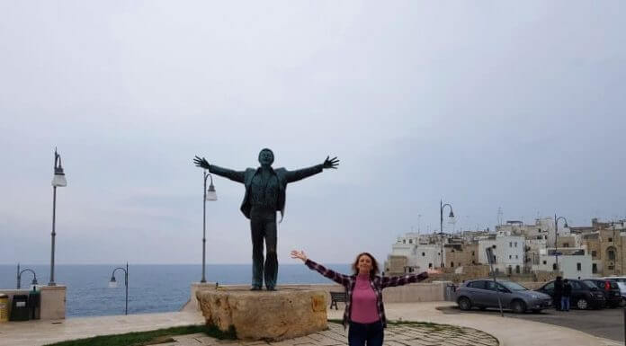 ASTĂZI L-AM LUAT PE ”NU” ÎN BRAȚE Nu în brațe