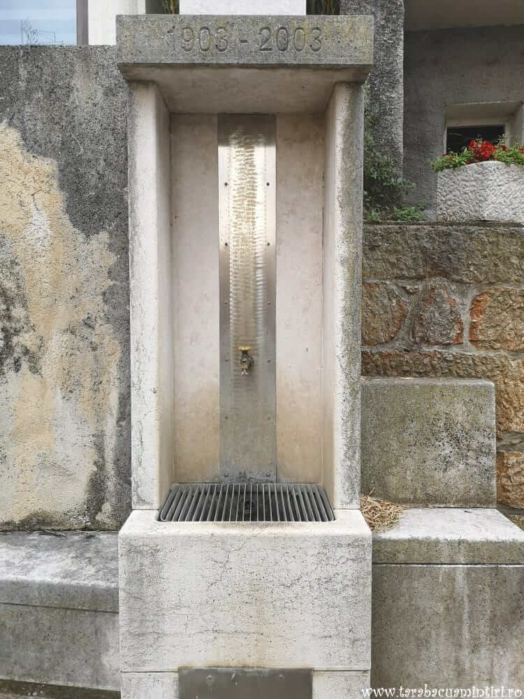 fântână din Dobrinj