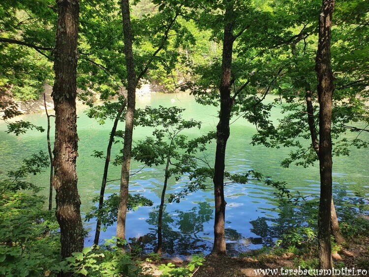 Lacul Albastru