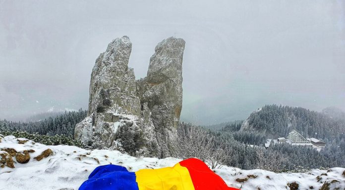 Pietrele Doamnei, adrenalină vara și magie iarna Pietrele Doamnei