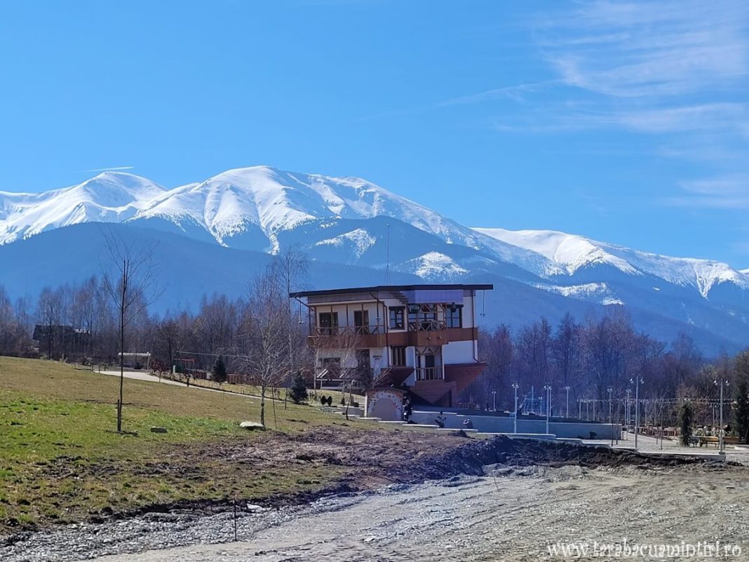 Casa Întoarsă, Brambura Park Casa Întoarsă
