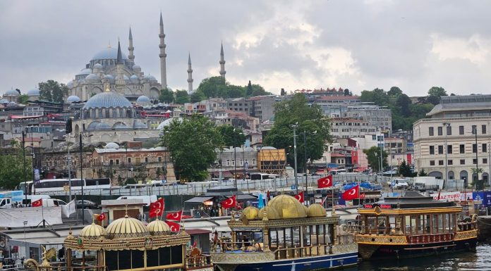 Istanbul, orașul care nu doarme niciodată Istanbul
