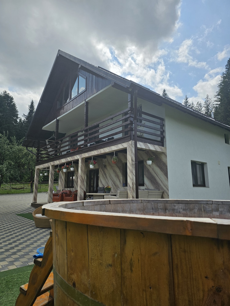 Cabana Codrii Seculari Bucovina